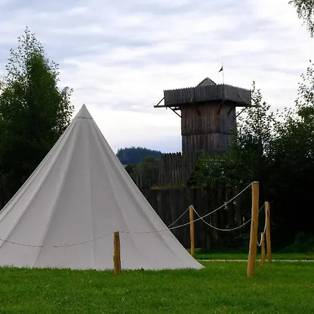 Campeggio Campingzelte Im Geschichtspark Baernau-tachov *